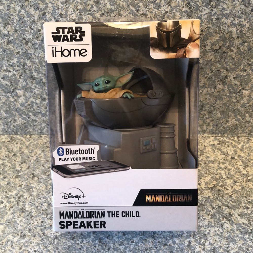 Disney The Child (Baby Yoda) Mandalorian iHome Bluetooth speaker!!
